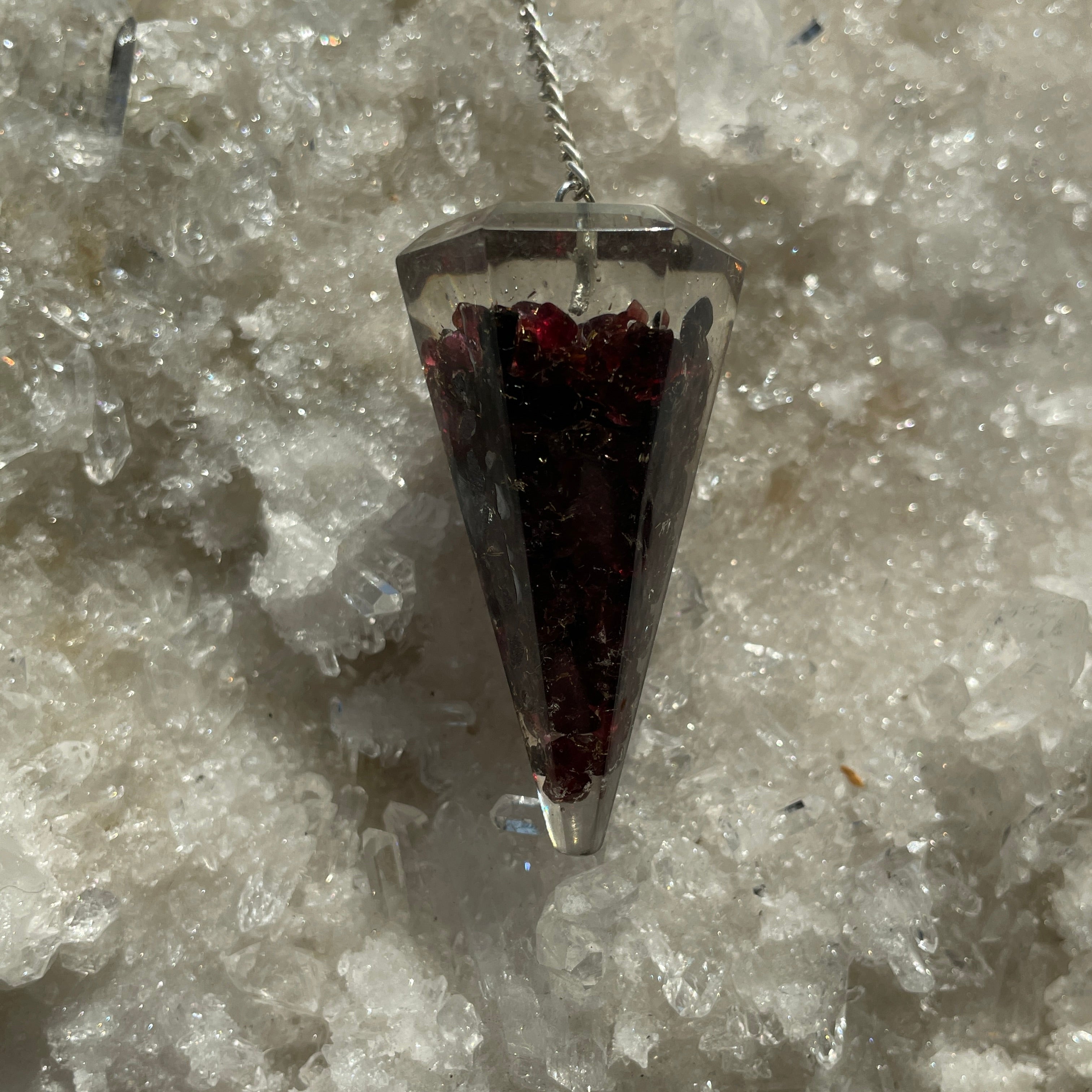 Orgonite Faceted Pendulum - Garnet Orgonite Faceted Pendulum - Garnet